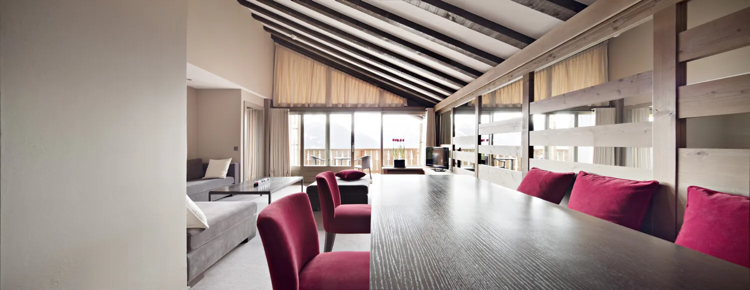 Penthouse top floor with panoramic Combin mountain views, Verbier